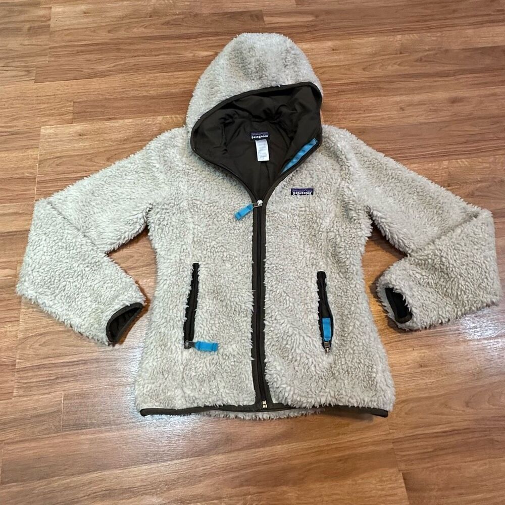 Patagonia Retro-X Sherpa Cream Colored Hooded Jacket | Woman Size Small